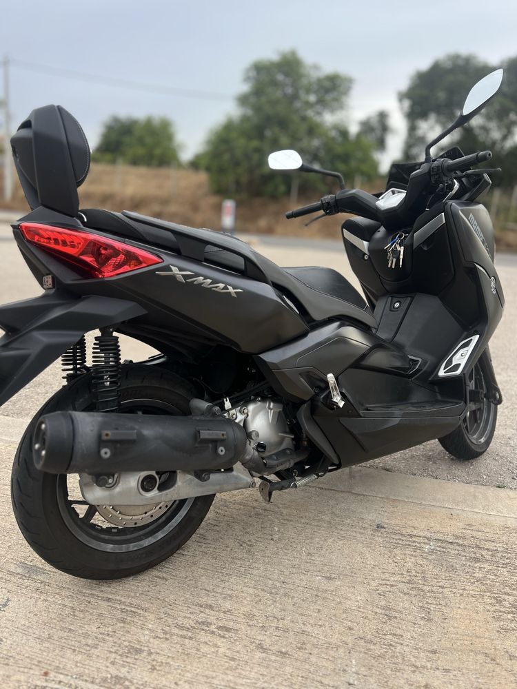 YAMAHA XMAX 125cc  só 16300 km