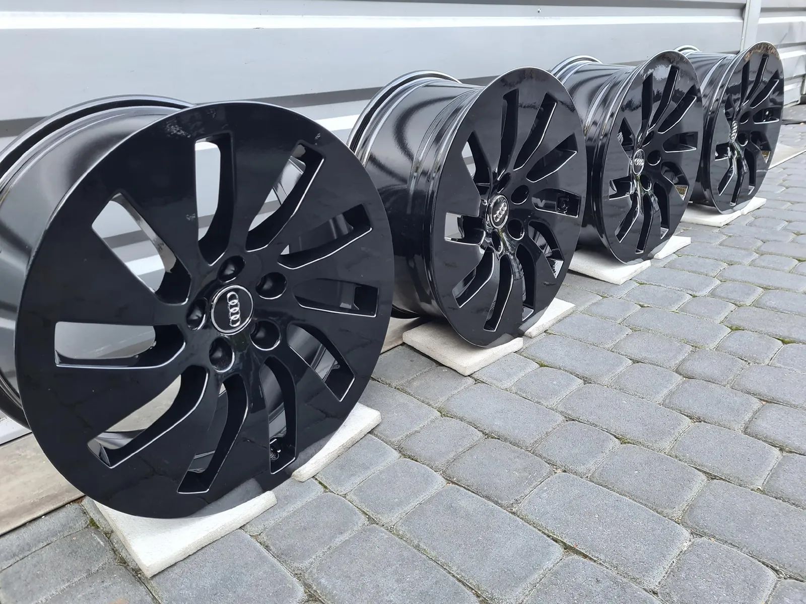 Oryginalne Felgi Audi 18 A4 A5 A6 A7 A8 Q3 Q5 Q7