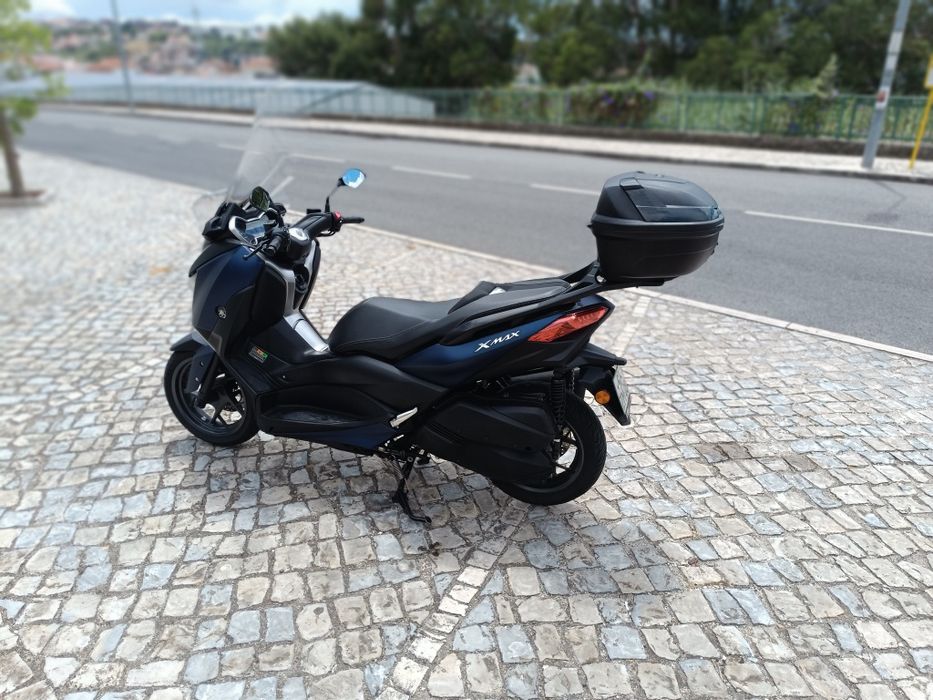 Yamaha X Max 300