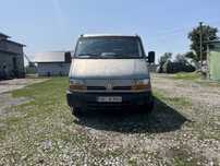 Renault master.