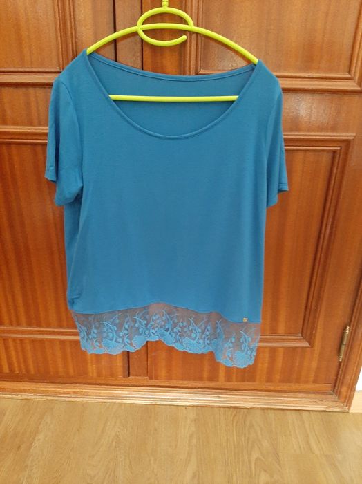 Blusa  azulão tamanho M/L marca Cafofo