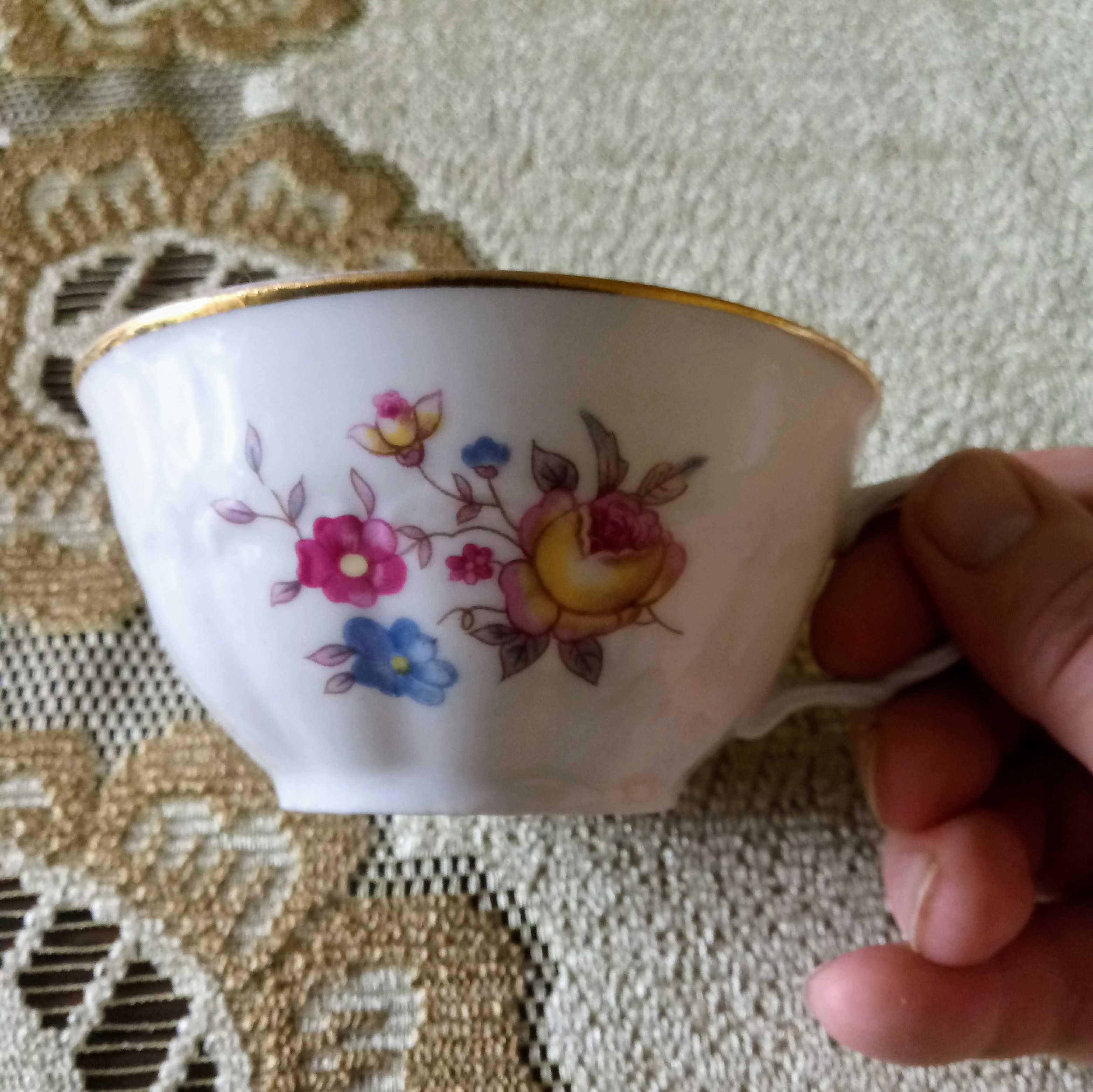 Serwis do herbaty i kawy, porcelana Wałbrzych lata 60.