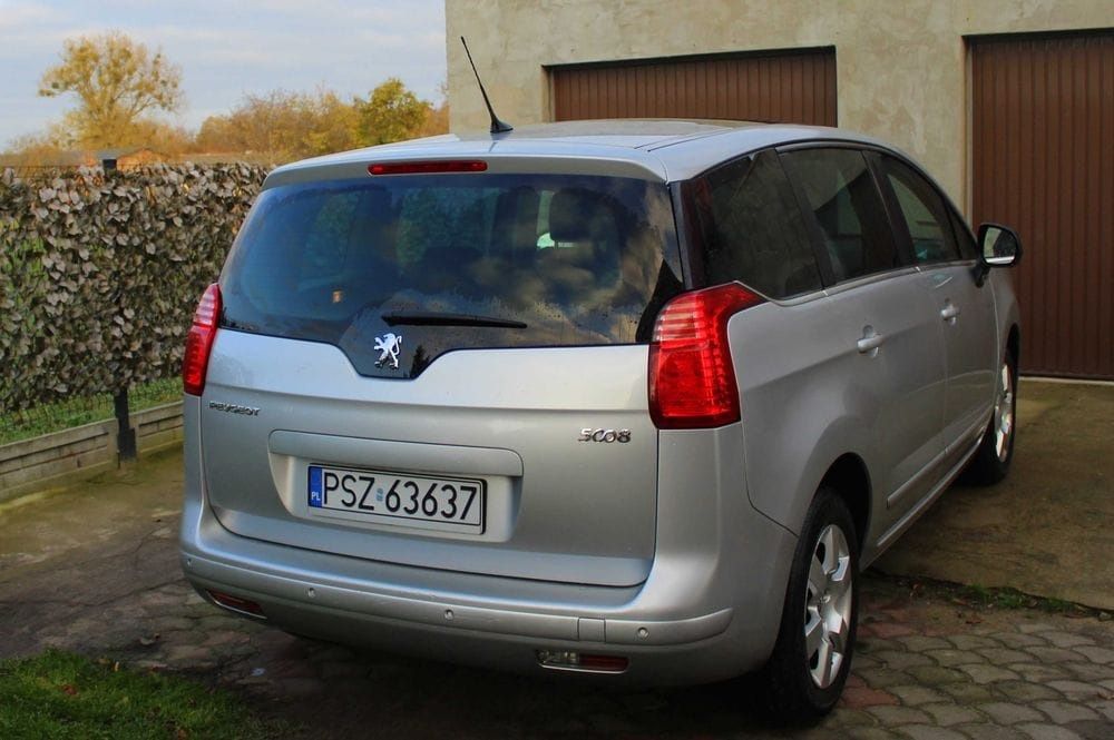 Sprzedam peugeot 5008