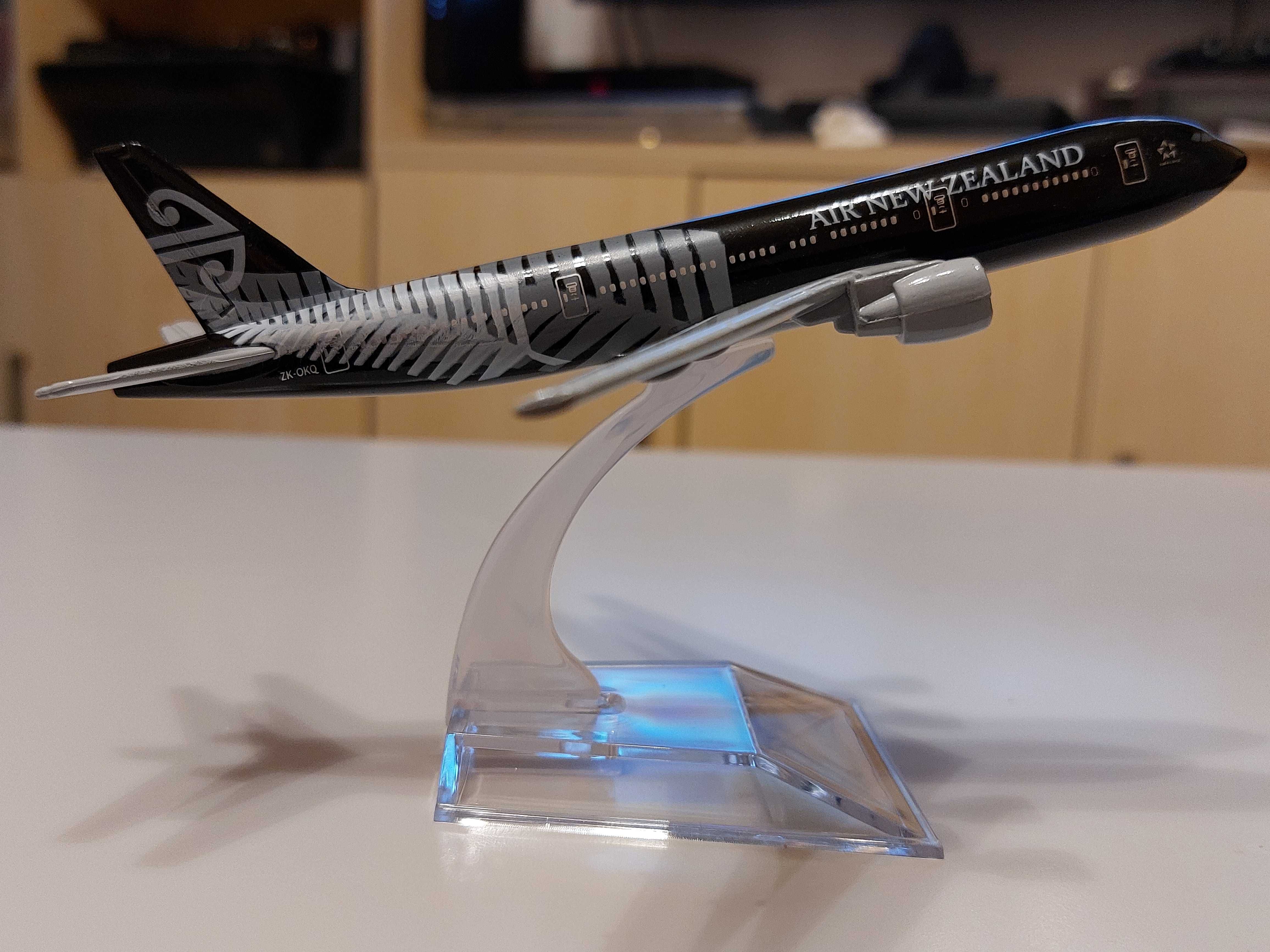 Model samolotu linii Air New Zealand Boeing 777
