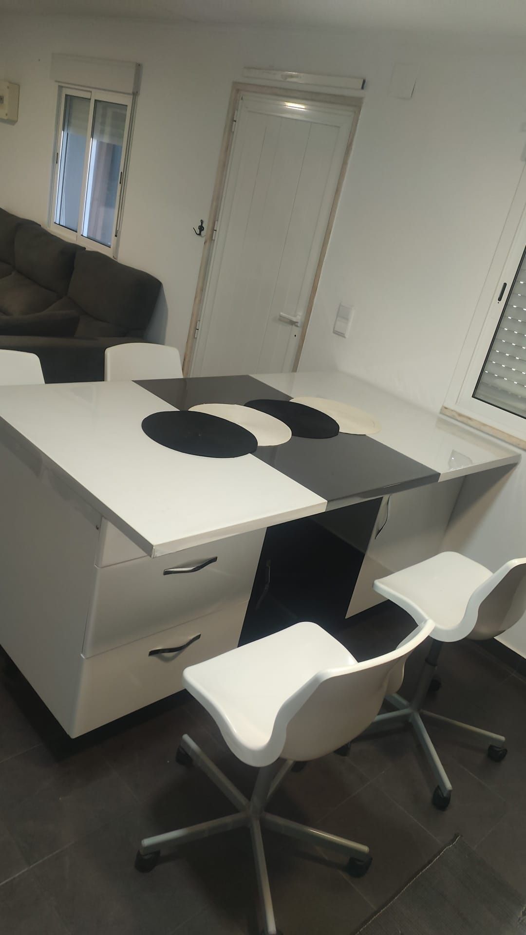 Ilha de cozinha modular + 4 cadeiras