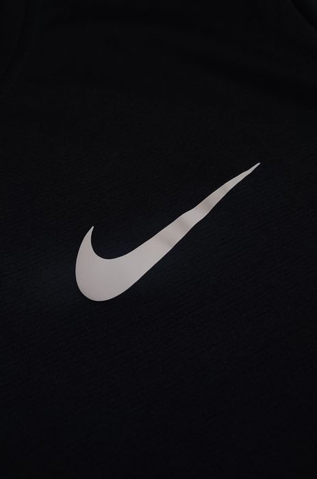 Футболка Nike Swoosh Dri-Fit black і Academy 23 (Розмір М)