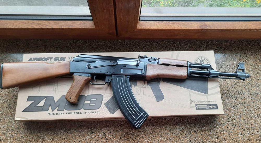 Детский автомат zm93 металлический на пульках 6 мм игрушечный зм93