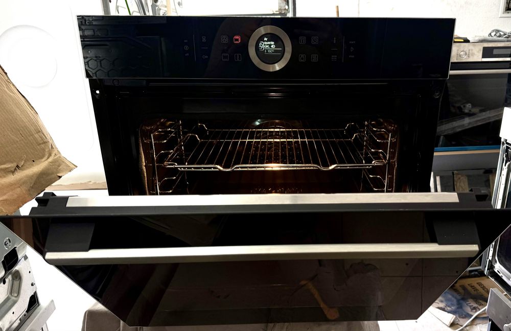 Forno BOSCH Serie 8 - HBG675BB1 (71 L - 59.5 cm - Pirolítico - Preto)