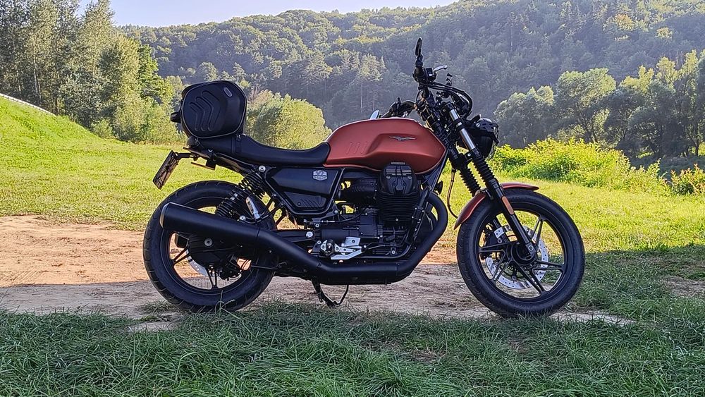 Moto Guzzi V7 Moto Guzzi V7 lll Stone 850