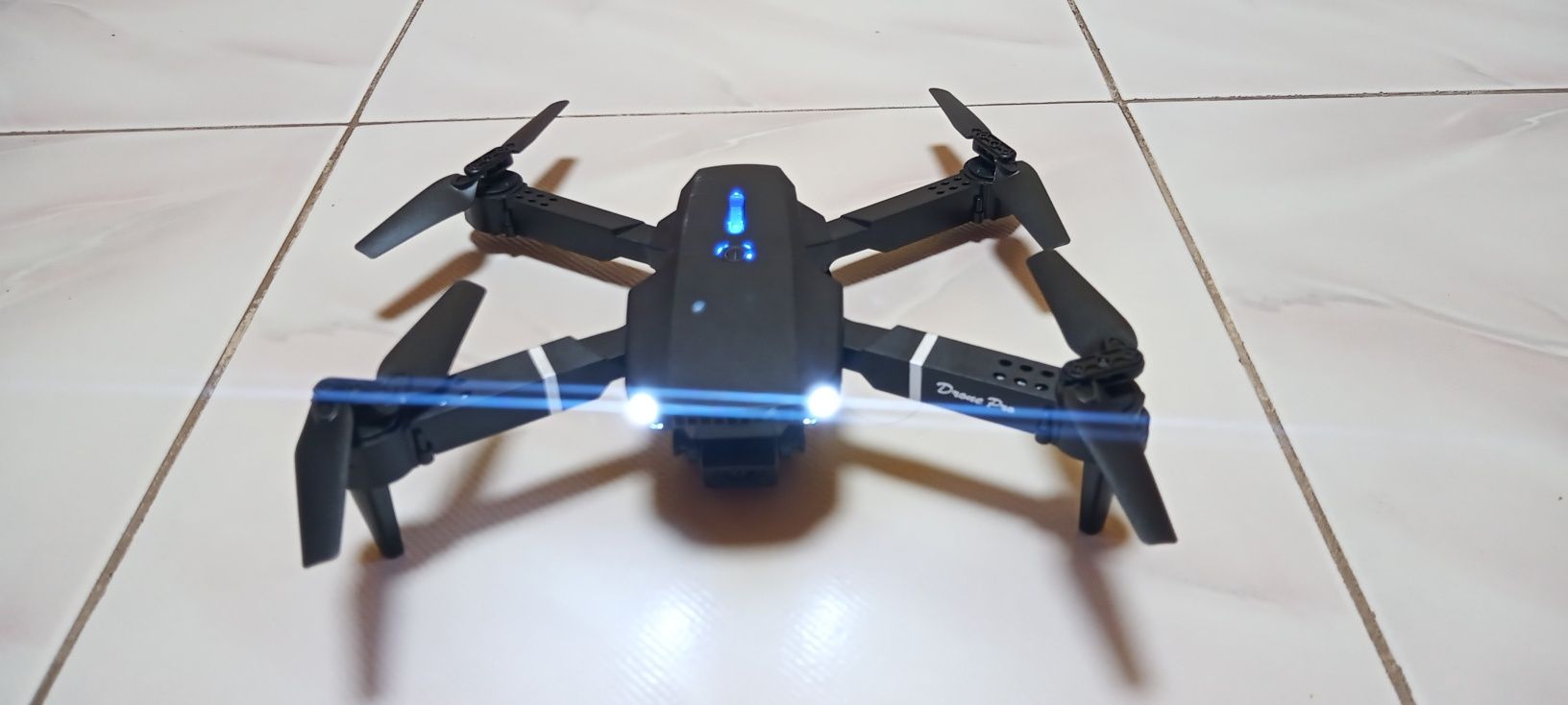 Dron E88 PRO nowy.