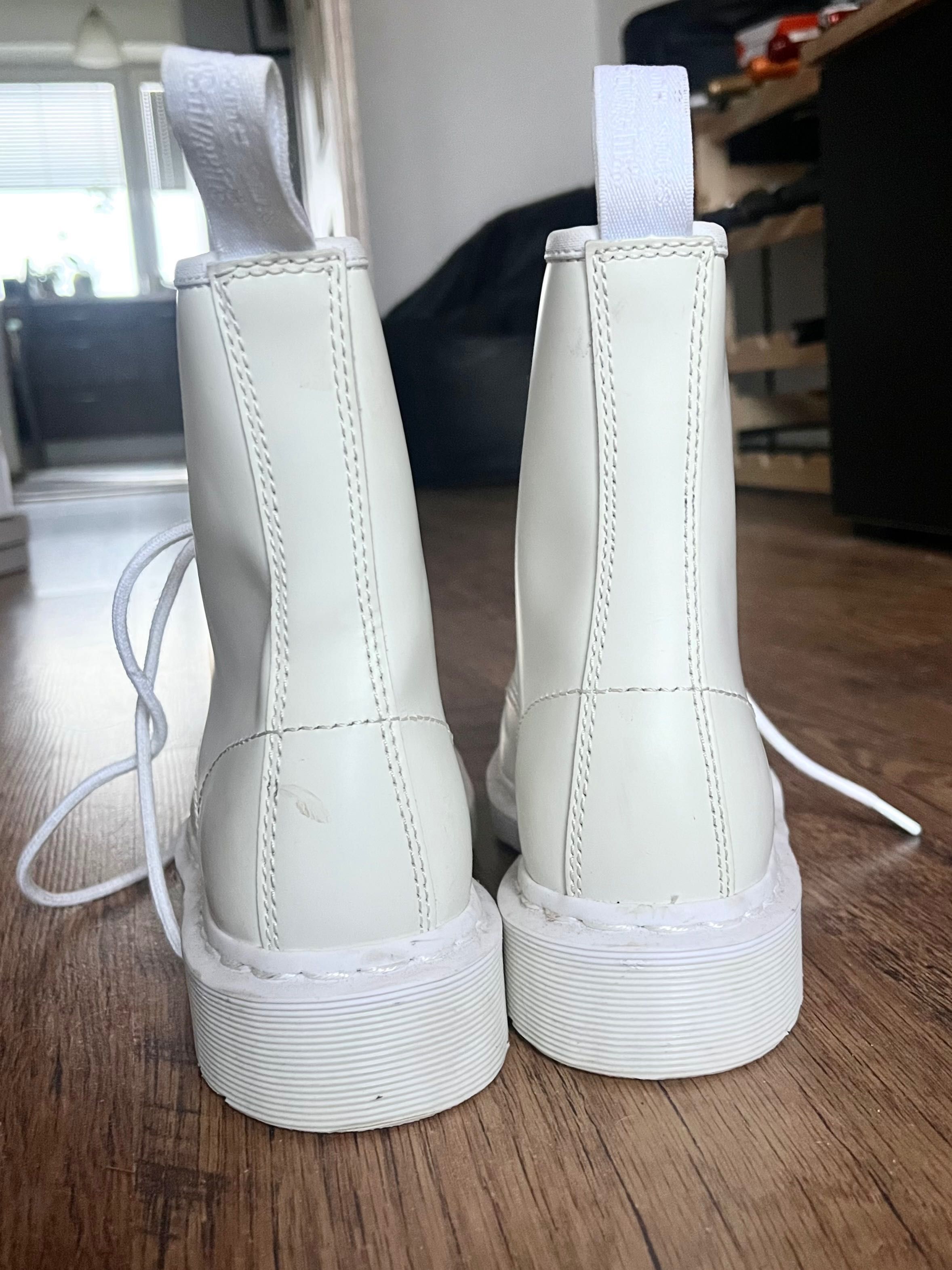 Oryginalne buty Dr Martens 1460 mono