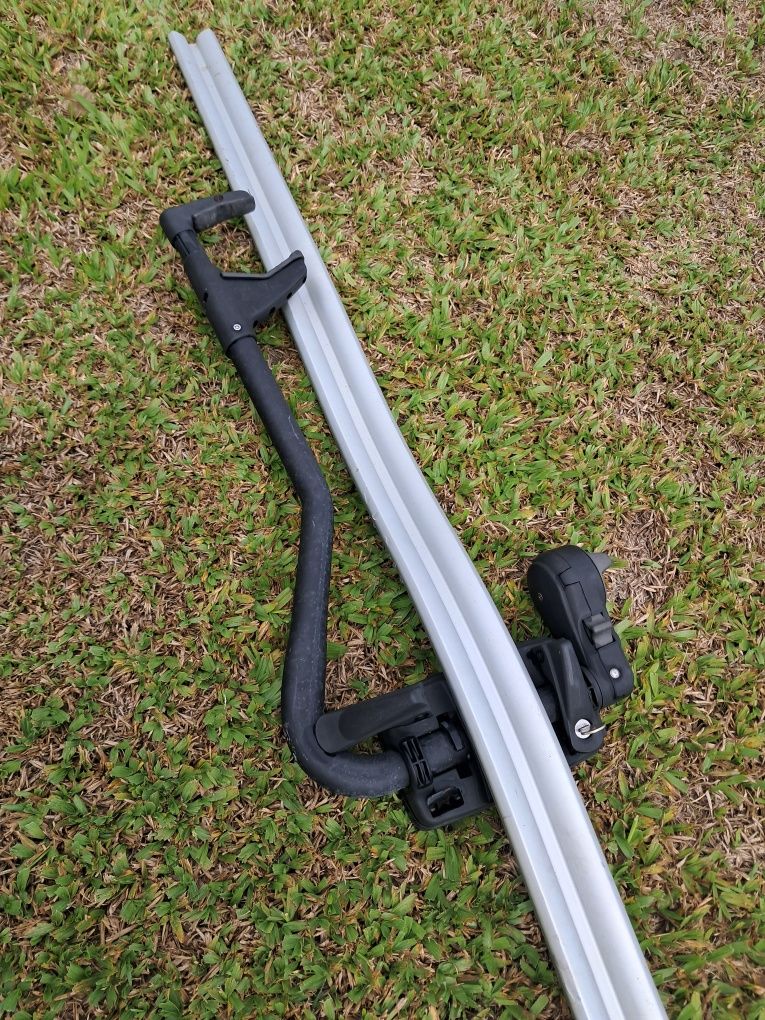 Suporte Thule para desocupar.