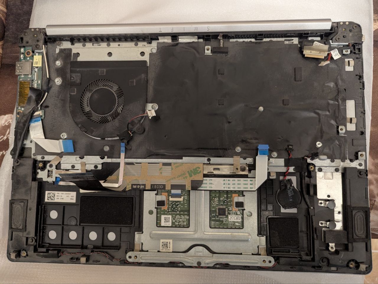 Acer SR314-52-59VR  Acer Swift 3.