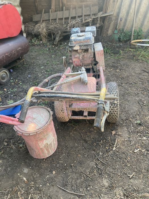 Разметочна машина для дорог