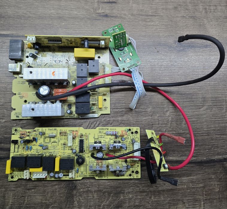 Продам платы управления источника безперебойного питания ИБП