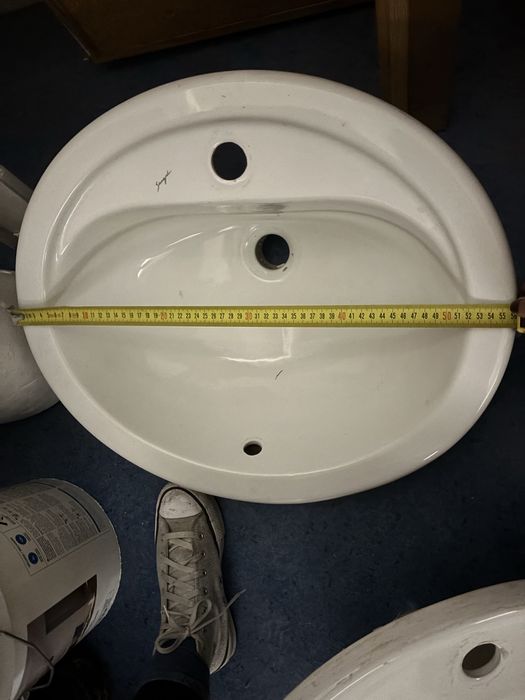 Dois lavatorios casa de banho