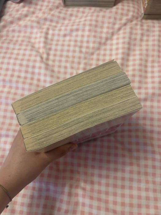 Kiss Me at the Stroke of Midnight Vol.1/2/3/6