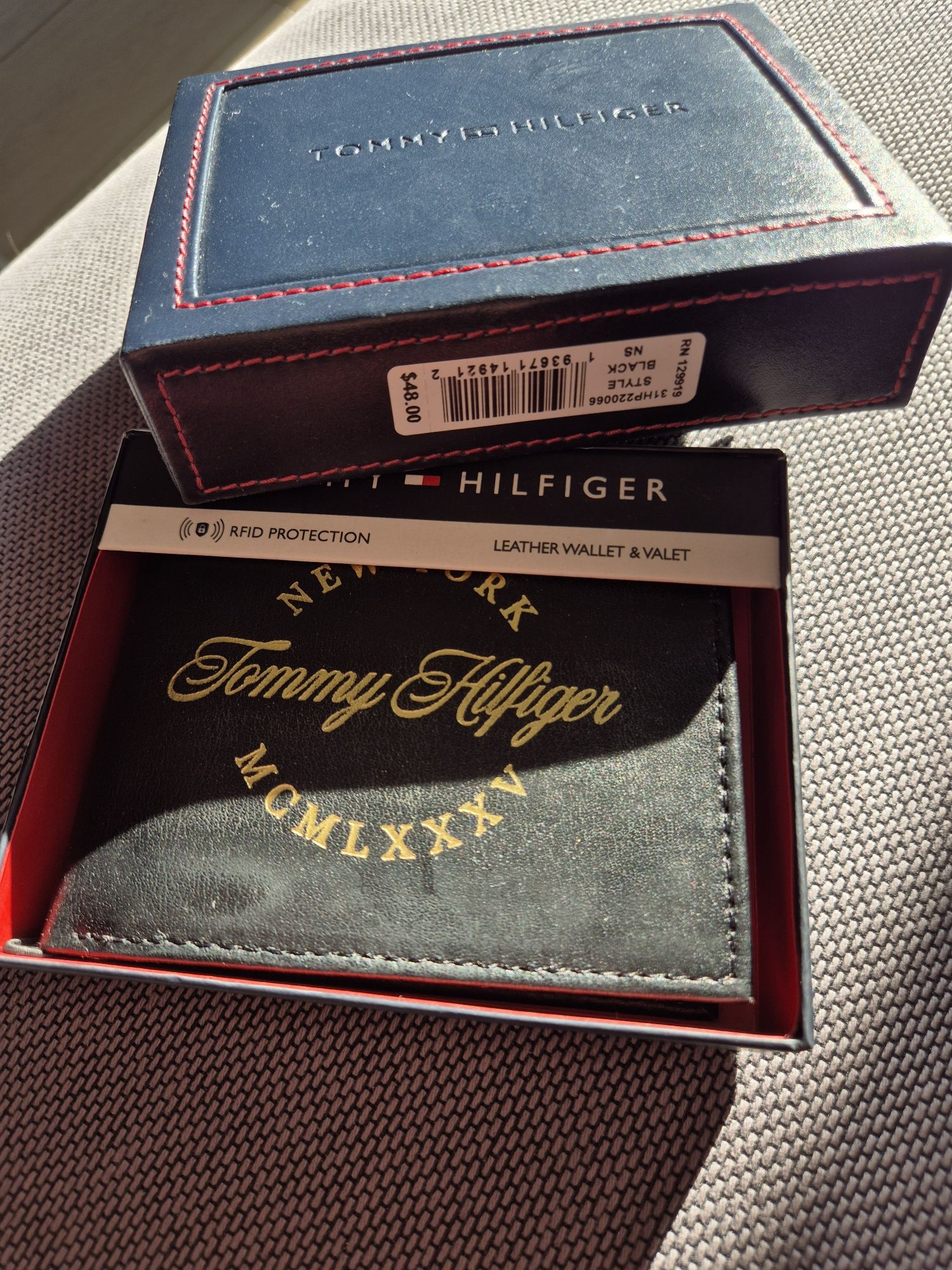 Tommy Hilfiger stylowy portfel męski