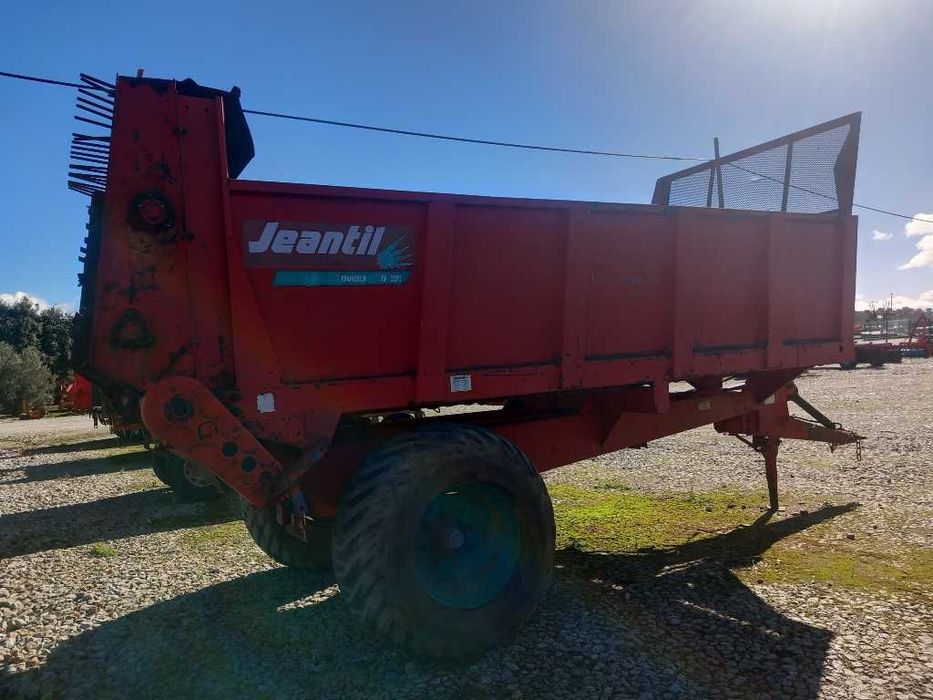 Reboque espalhador Jeantil 10T