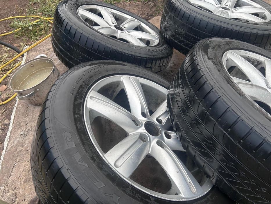 Продам диски з резиною R20 6x139.7 ступ 67.1.Pajero 4, 3, L 200 Toyota