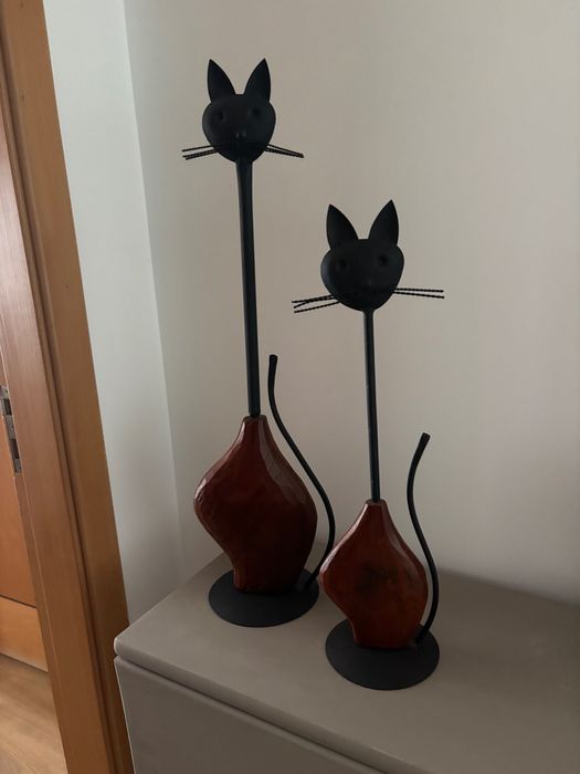 Gatos em ferro forjado e madeira -2 unidades