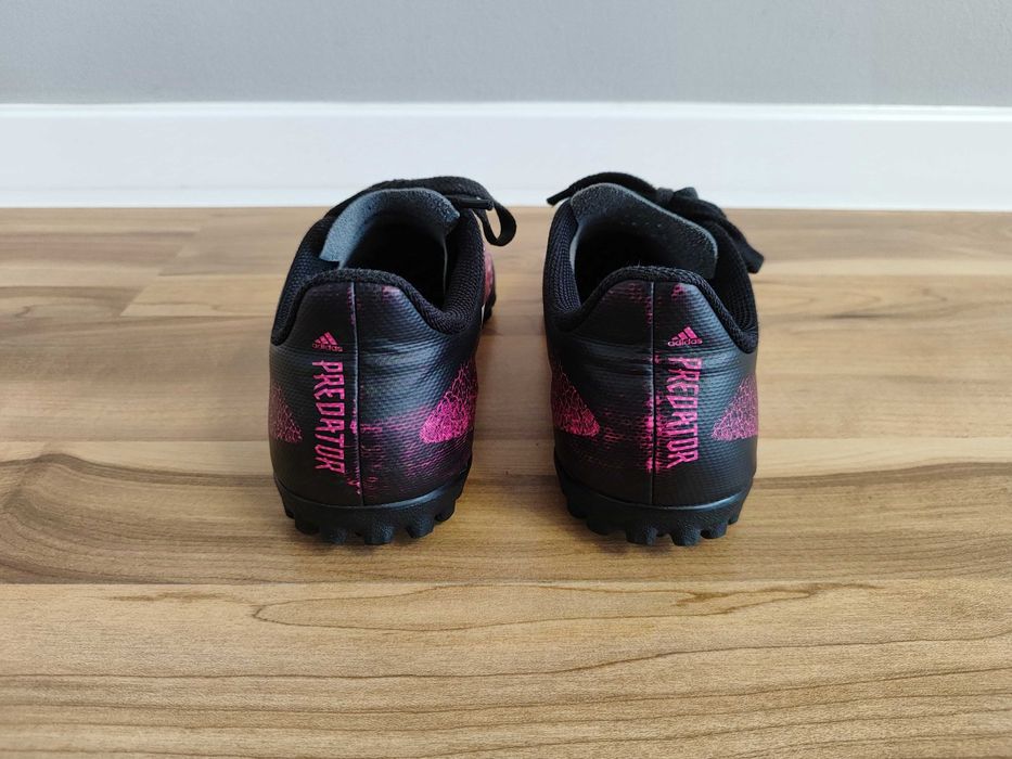 Buty do piłki nożnej turfy ADIDAS Predator Freak.4 TF Jr rozm. 38 2/3