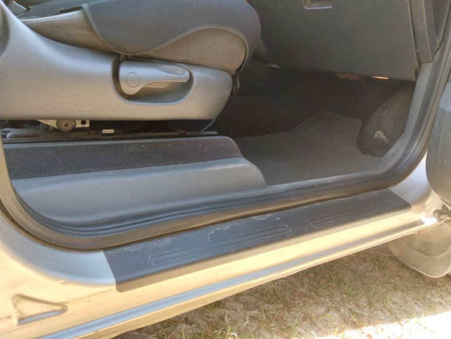 Форд галаксі 2004 року , 1.9 тді 275000 тис. 2800$