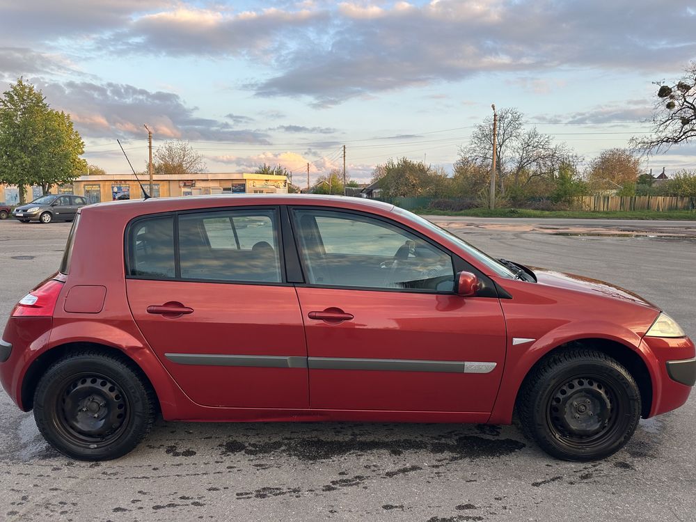 Renault Megane не крашен