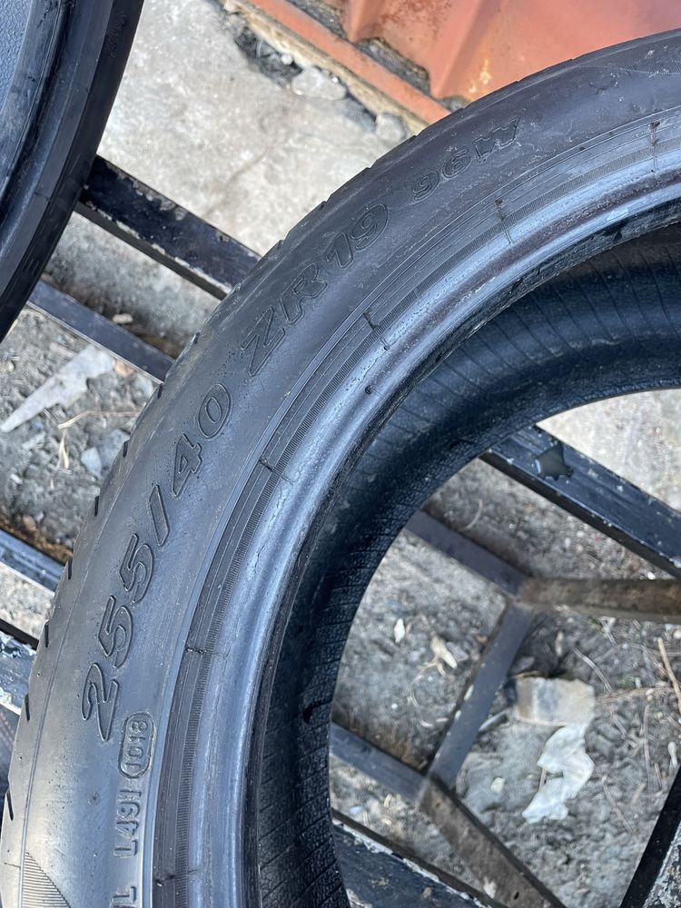 Шини літні 255/40/19 Pirelli