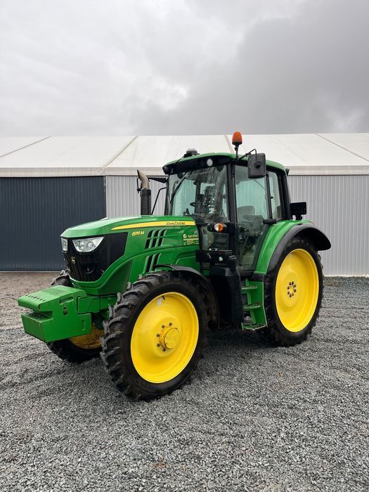 John deere 6115M