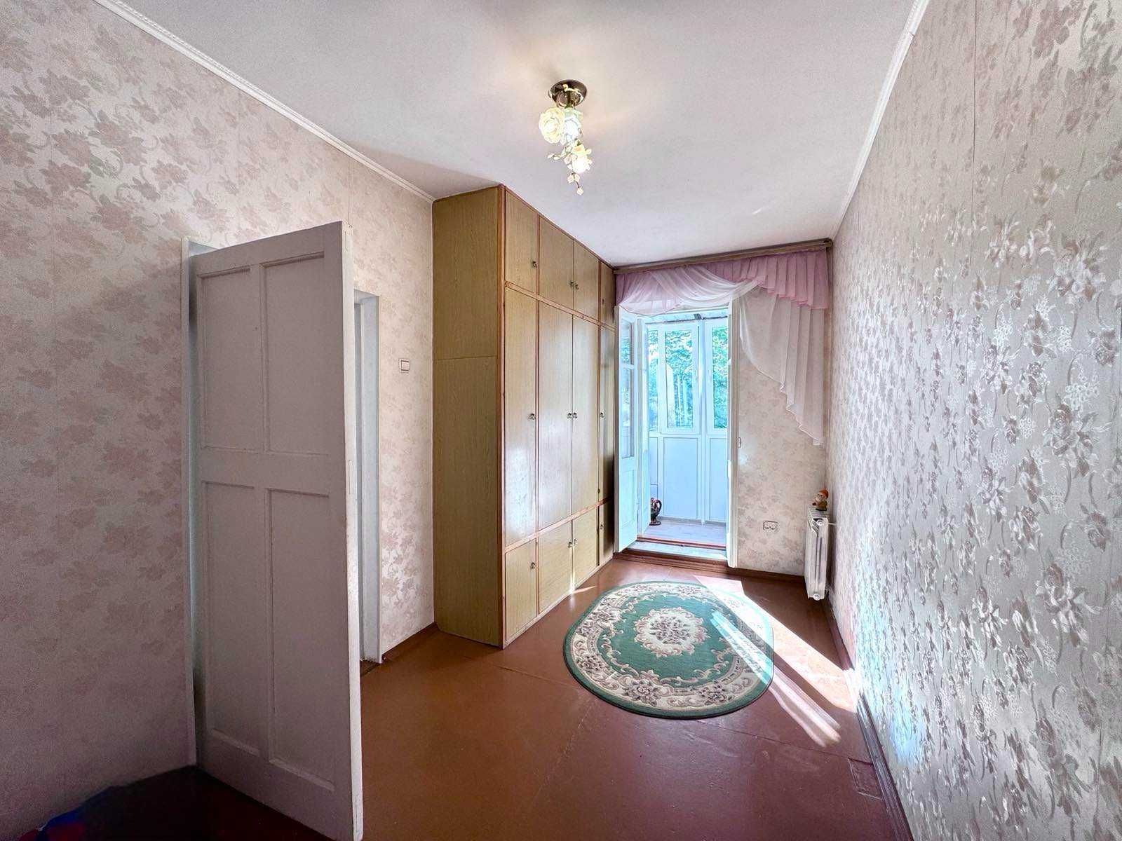 Продаю затишну 2к квартиру біля ринку Колос. ц1