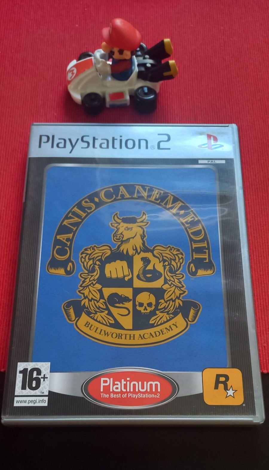Jogos e cartão memória Playstation 2 em muito bom estado
