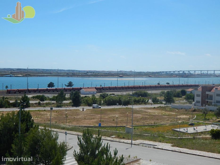 Terreno, à beira Rio