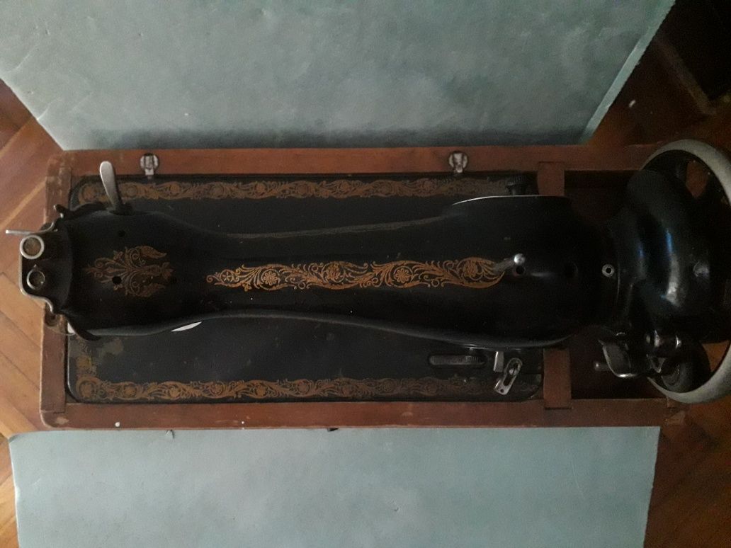 Швейная машинка ручная, ПМЗ