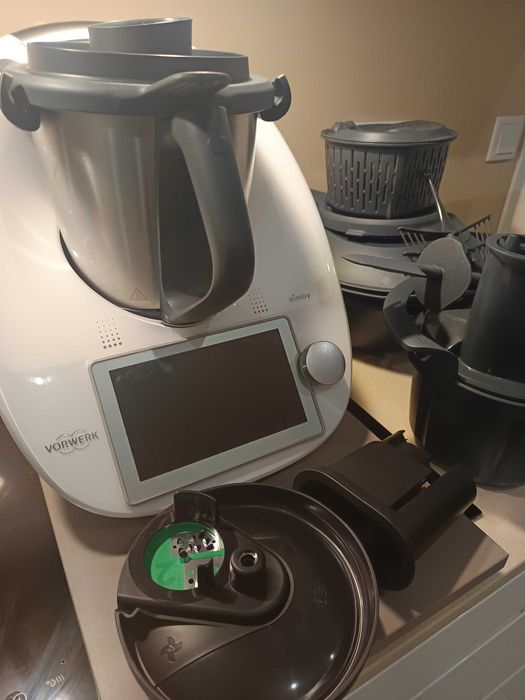 Bimby TM6 (2021) + Mandolina + Espiralizador – Ótimo Estado