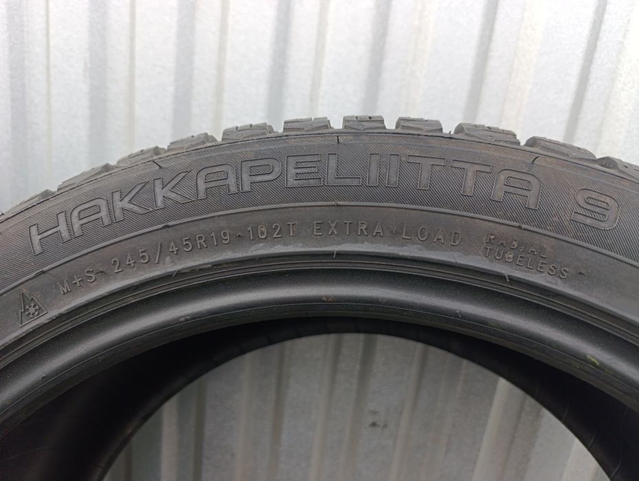 Шини 245/45R19 Nokian (шип)