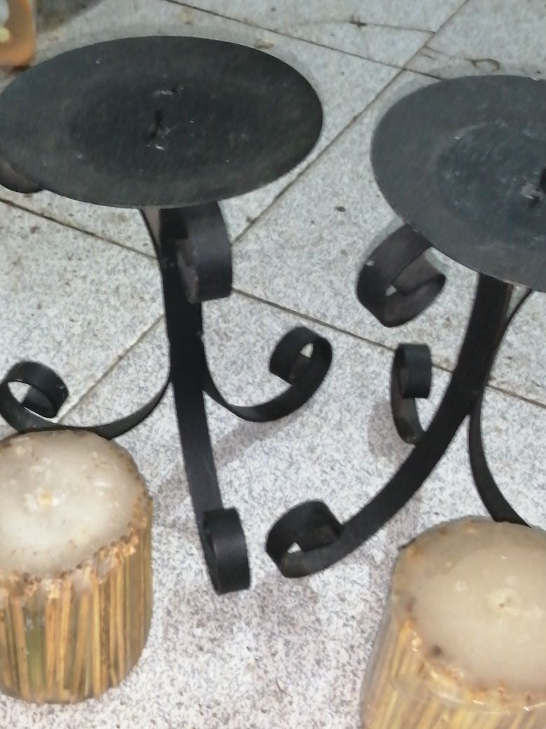Par de acessórios com velas cada um