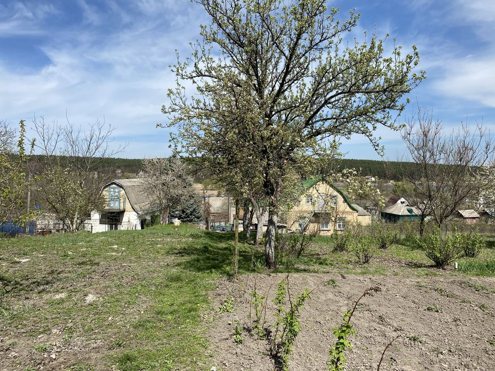 Продам будинок 38 соток землі