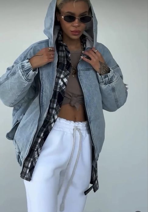 Джинсовый бомбер