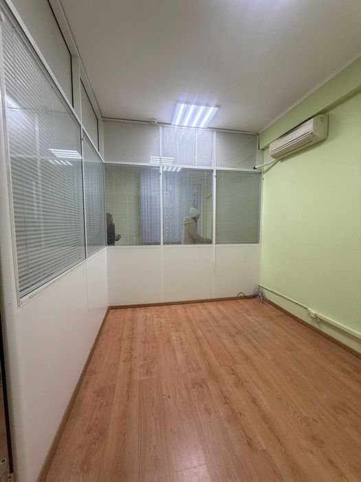 Здам офіс 35м2 в БЦ, вул. Сверстюка, метро Лівобережна 5 хвилин