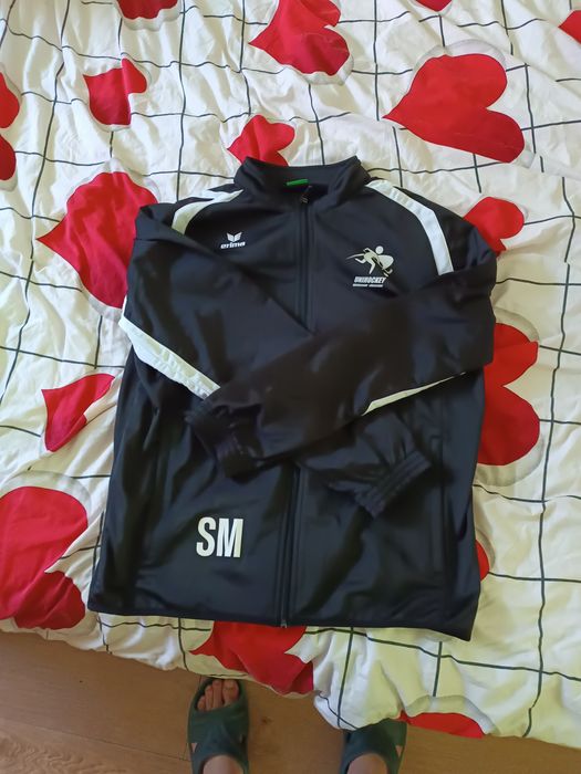 Продам отличную мастерку спортивную мужскую размер "L"