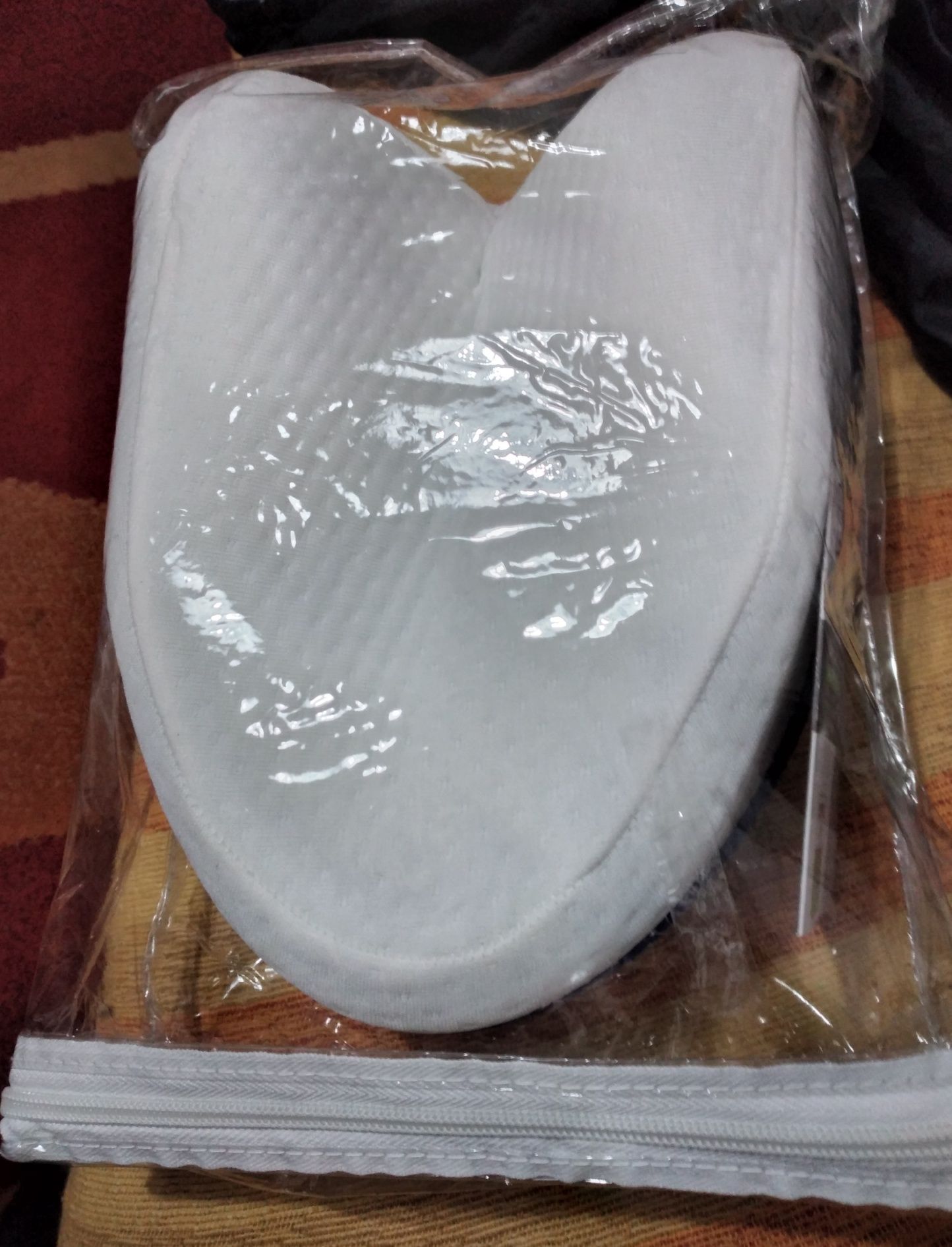 Almofada ergonómica marca Livarno