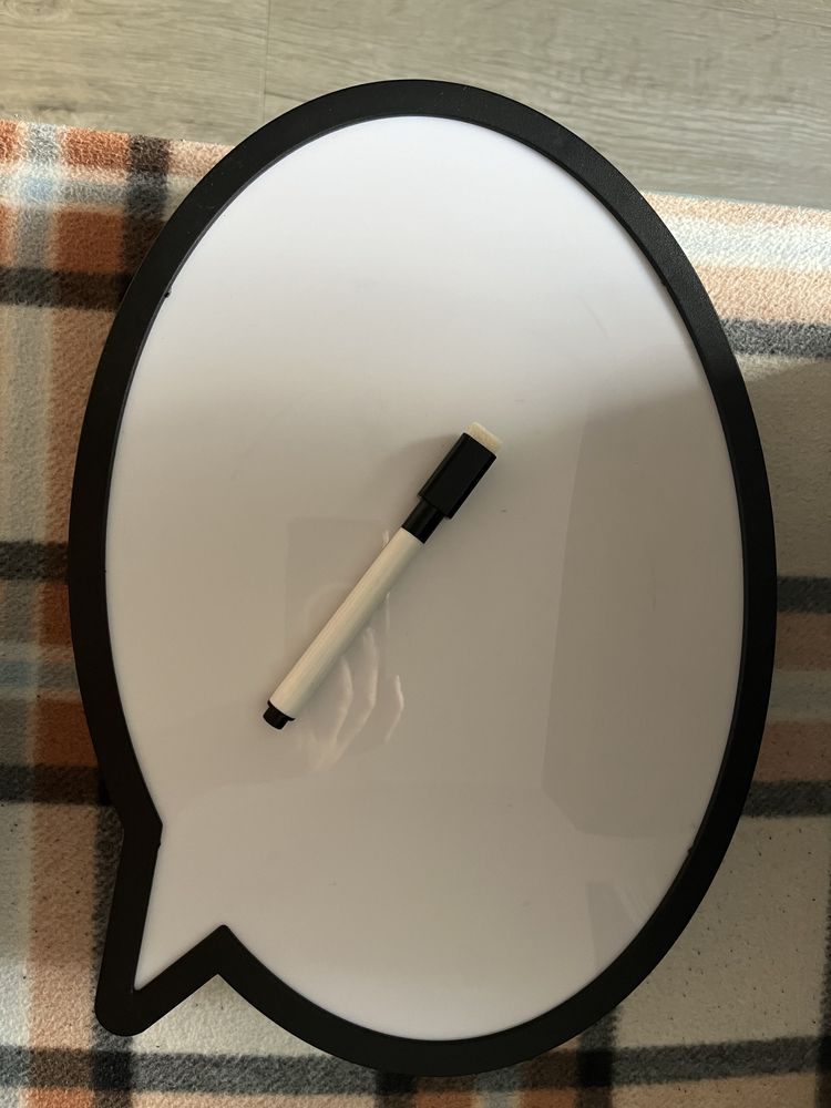 Lampa Speech Bubble