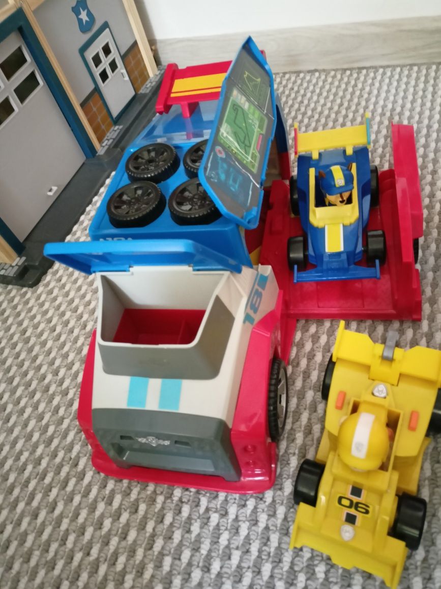 Psi patrol pojazdy na baterie