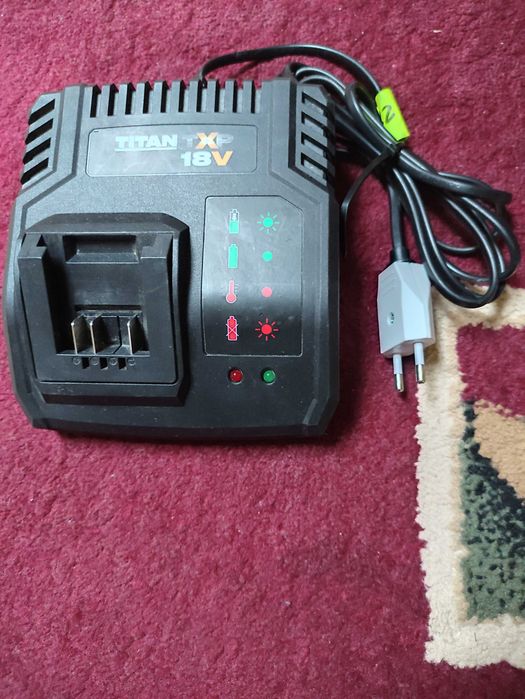 Ładowarka stacja ładująca akumulatory Titan Mac 18v SOLO 18 volt 100W