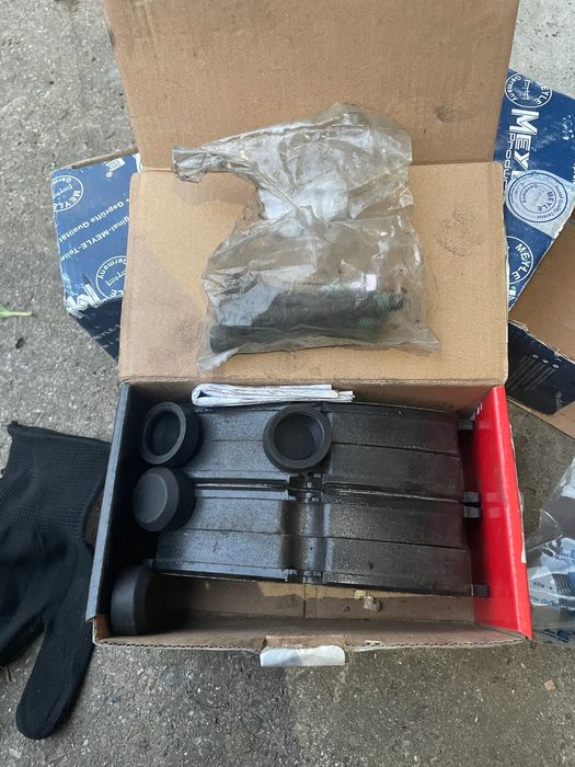 Шарові упори на Фольцваген крафтер