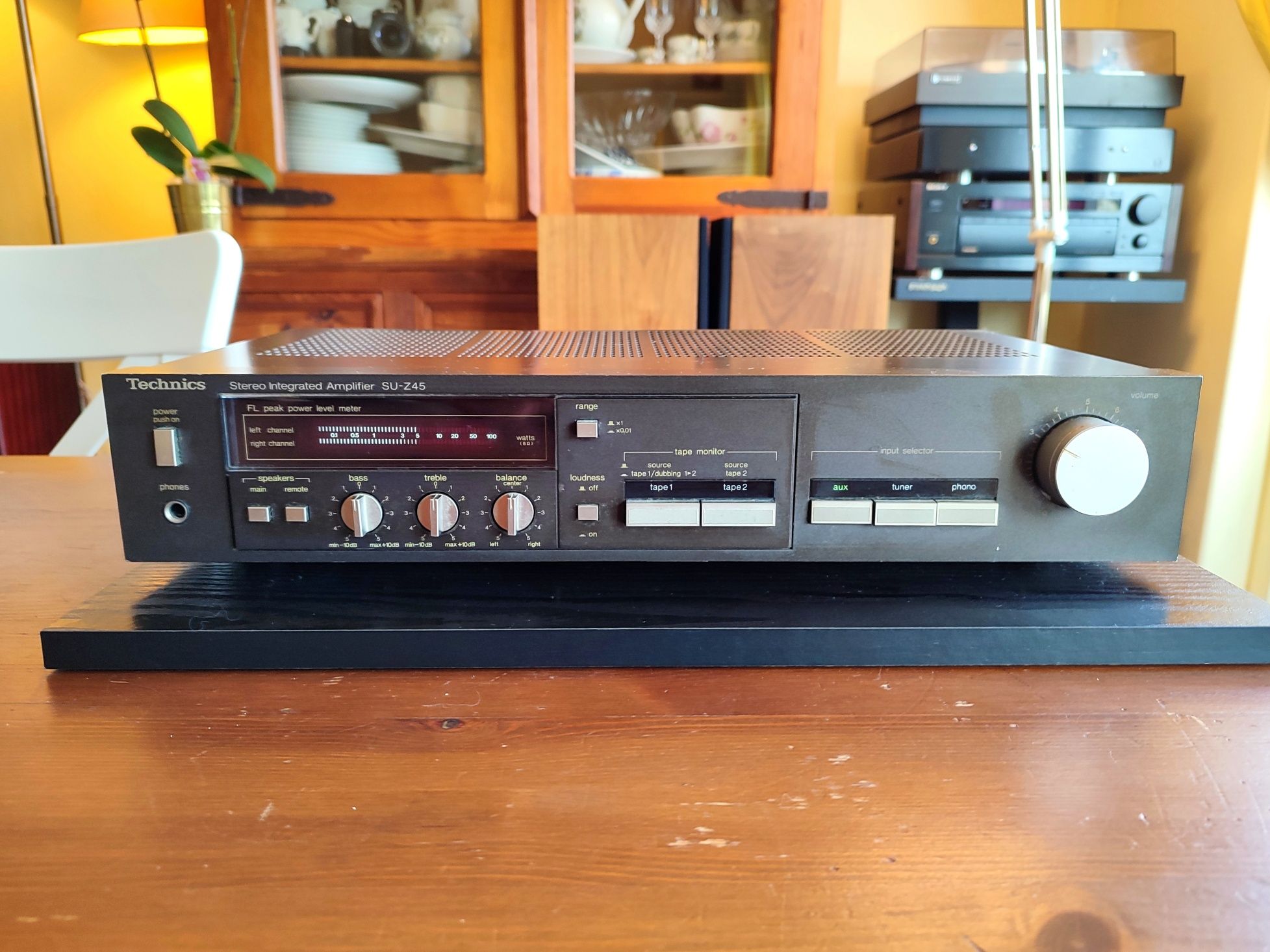 Technics SU-Z45 Amplificador Hi-Fi Vintage