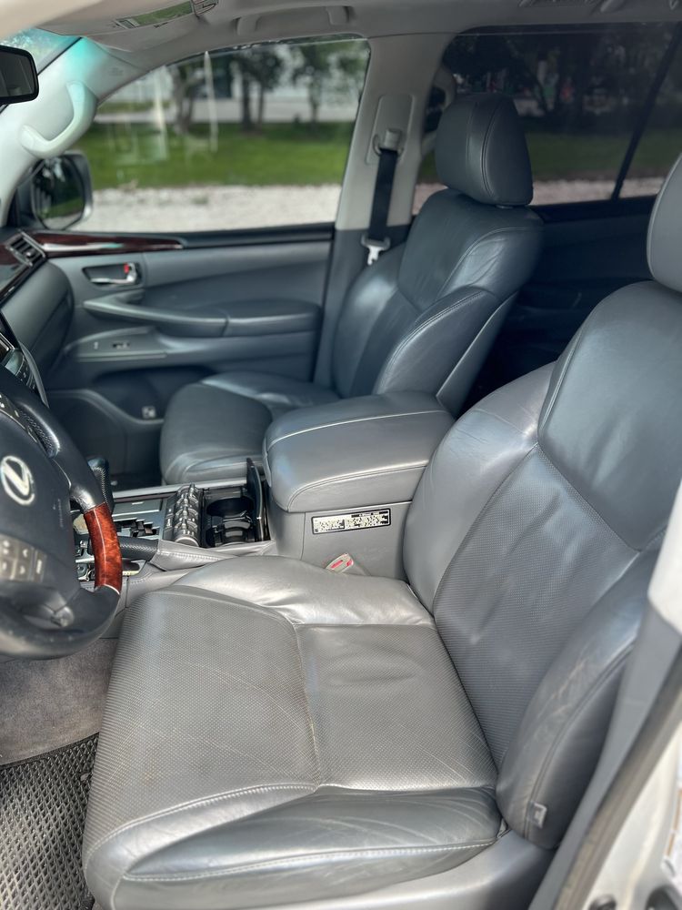 Lexus lx570 газ/бензин