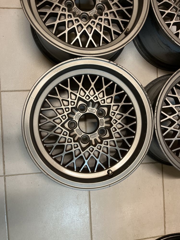 Jantes 15” 5x112 MSW OZ com aba Mercedes w123 w126 clássico Vw pão de forma