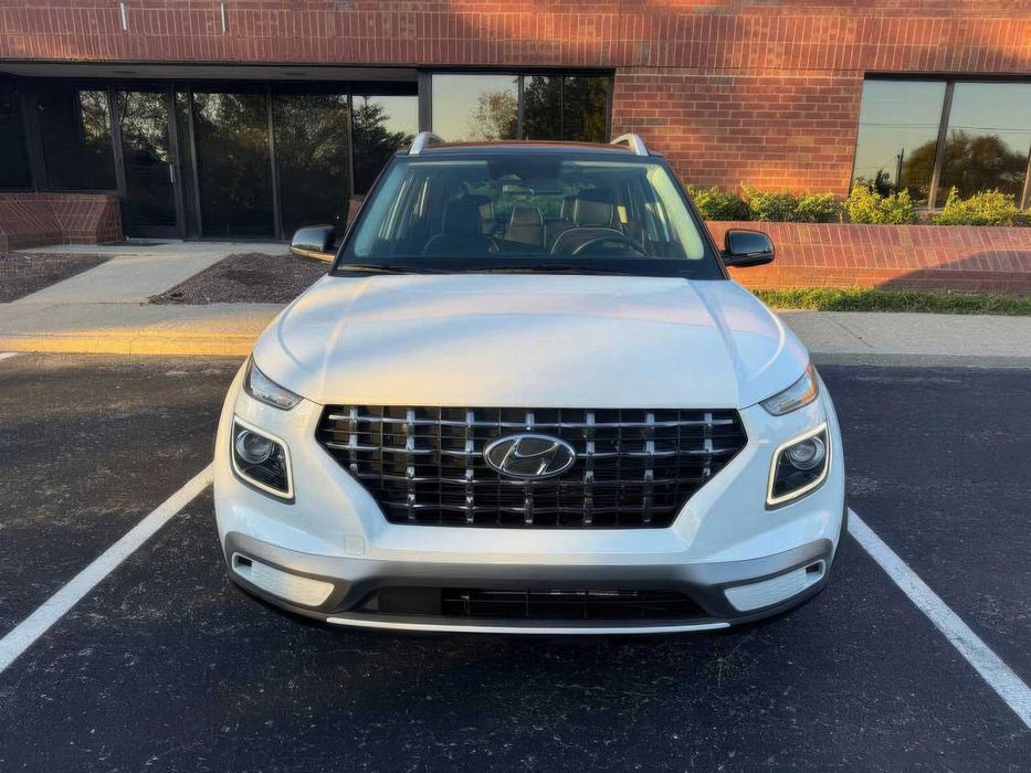 Hyundai Venue Limited      2024